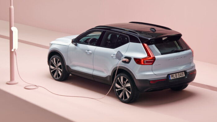 Pročitajte više o članku Kompanija Volvo: Do 2030.godine prodavat će samo električne automobile