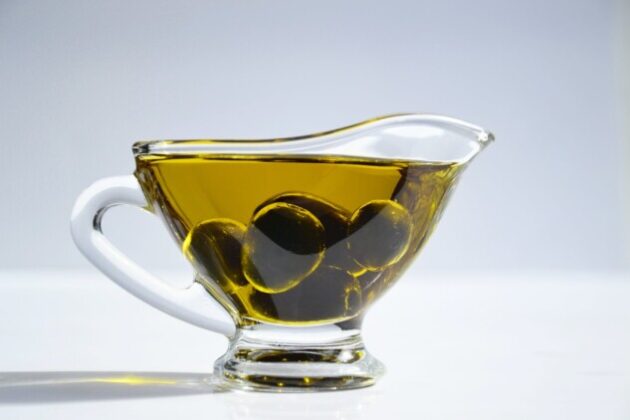 Pročitajte više o članku Niste sigurni koje je maslinovo ulje zaista ekstra djevičansko? Evo kako ćete to otkriti