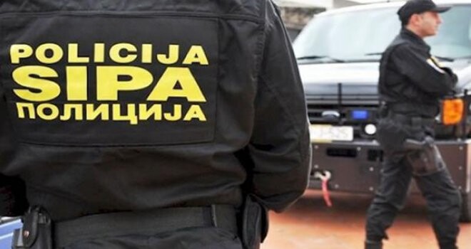 Pročitajte više o članku SIPA ponovo u akciji: Potraga za bivšim direktorom Raiffeisen banke u BiH