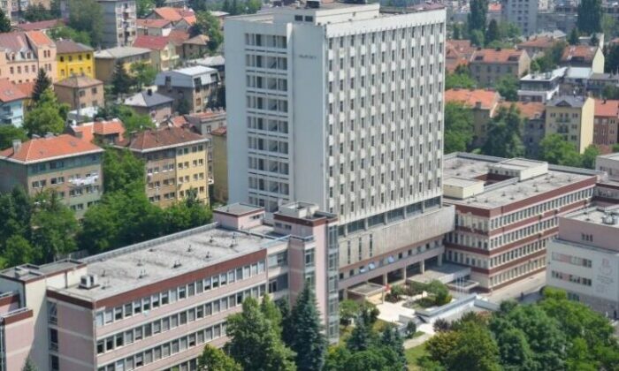 Pročitajte više o članku Blago smanjenje broja pacijenata oboljelih od COVID-19 u Općoj bolnici u Sarajevu