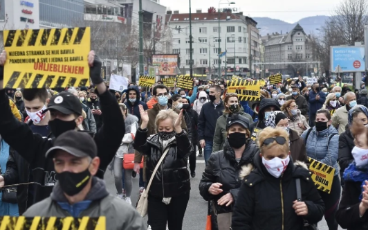 Pročitajte više o članku Danas novi protest u Sarajevu, građani traže smjenu vlasti i nabavku vakcina