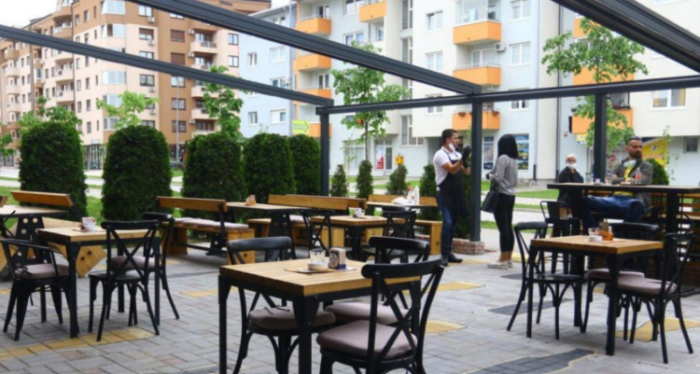 Sarajevski ugostitelji pripremaju bašte objekata, građani uživaju na suncu