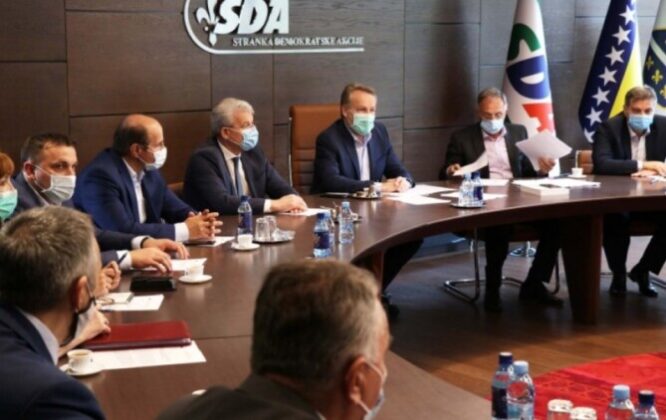 Pročitajte više o članku SDA pozvala PIC da uvede sankcije Dodiku zbog secesionizma