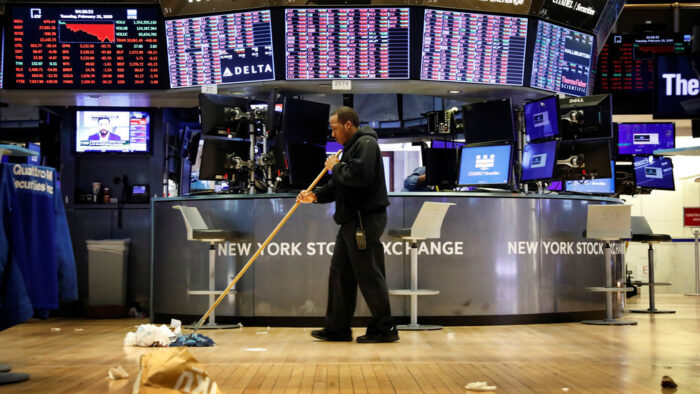 Pročitajte više o članku ‘Ovo je početak najveće financijske krize u istoriji SAD-a’: Peter Schiff daje teška predviđanja Boom Bustu