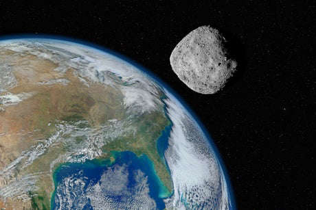Pročitajte više o članku ‘Potencijalno opasan’ asteroid veličine nebodera koji leti pored Zemlje
