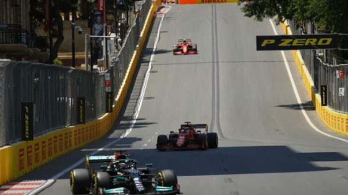 Pročitajte više o članku Formula 1: Charles Leclerc izborio startnu poziciju za sutrašnju utrku u Bakuu