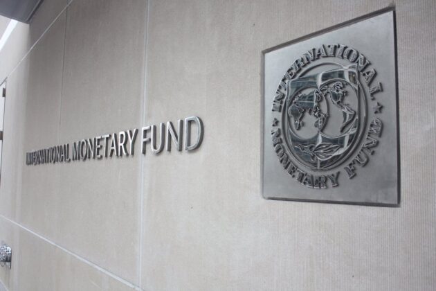 Međunarodni monetarni fond za sve zemlje članice izdvojio je 650 milijardi američkih dolara generalne SDR alokacije i to za podršku rezervama i likvidnosti tih zemalja