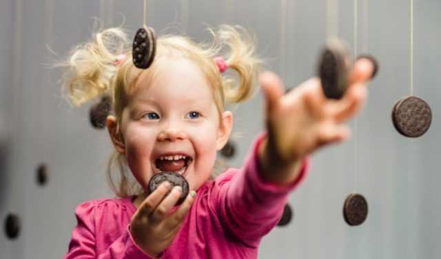 Pročitajte više o članku Zašto djeci treba uskratiti slatkiše