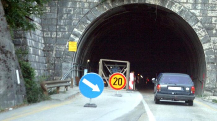 Pročitajte više o članku Objavljen novi režim saobraćaja kroz tunel Crnaja