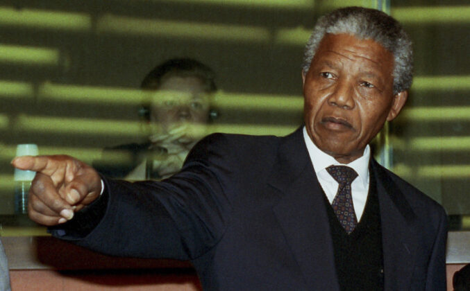 Pročitajte više o članku Na današnji dan rođen je borac protiv aparthejda Nelson Mandela