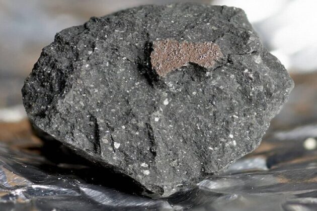 Pročitajte više o članku Meteorit koji je pao u Veliku Britaniju star je 4,5 milijardi godina