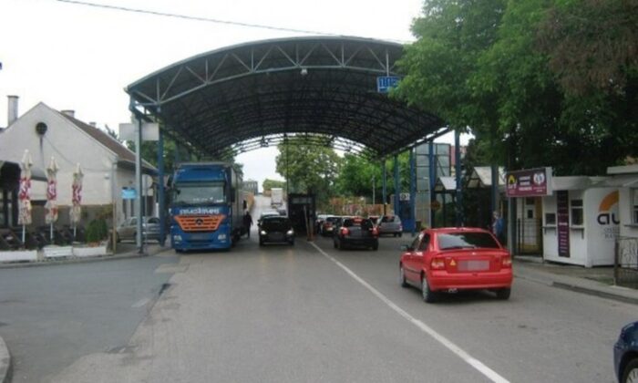 Pročitajte više o članku Kolone vozila na graničnim prelazima na ulazu u BiH