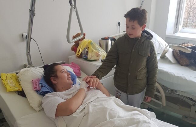 Apel za liječenje: Dina Mujić koja boluje od karcinoma dojke sa metastazama