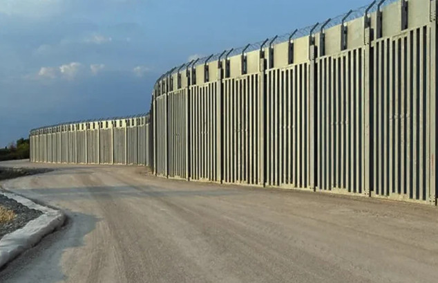 Pročitajte više o članku Grčka zbog avganistanskih migranata postavila zaštitnu ogradu na granici s Turskom