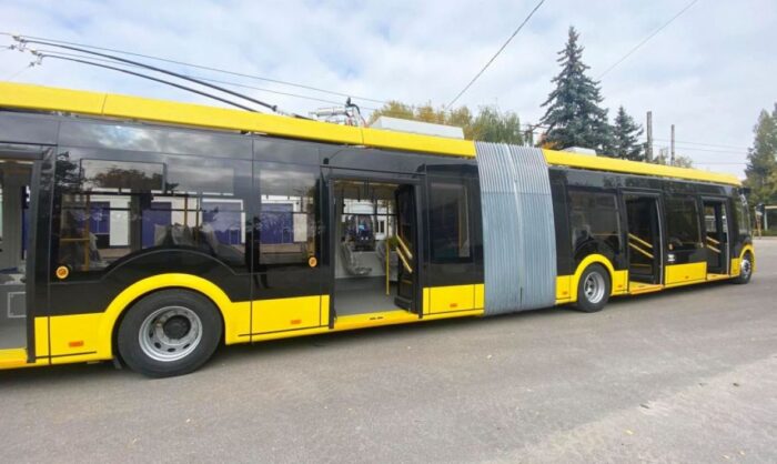 Pročitajte više o članku Premijer Forto i ministar Šteta u Minsku: Proizveden novi sarajevski trolejbus