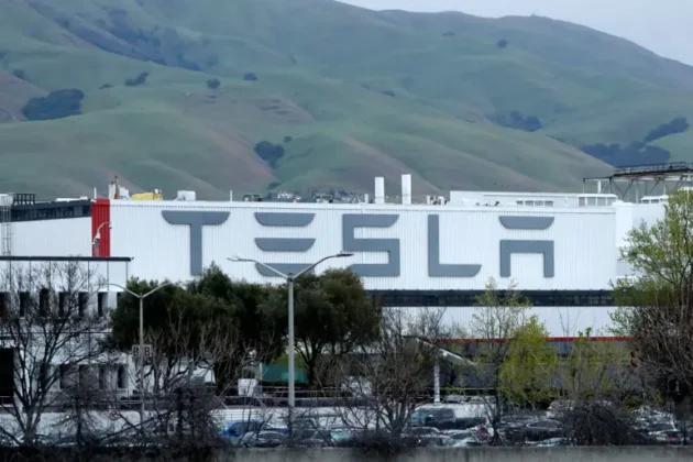Pročitajte više o članku Tesla mora platiti 130 miliona odštete bivšem tamnoputom radniku
