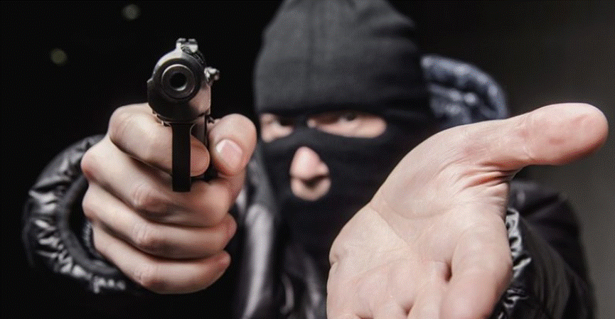 Pročitajte više o članku Troje Turaka opljačkano u stanu na Ilidži uz prijetnju pištoljem i nožem