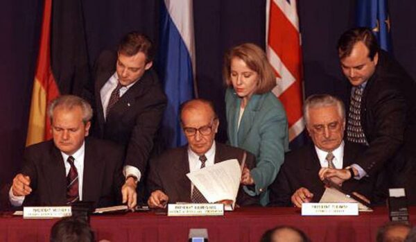Pročitajte više o članku 26 godina od Daytonskog sporazuma: Donio je mir, ali ne i trajno rješenje