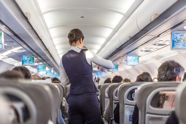 Pročitajte više o članku Posljednji let: Emotivni oproštaj stjuardese (VIDEO)