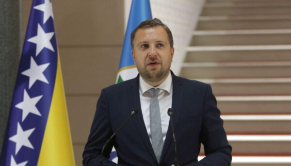 Pročitajte više o članku Bivši gradonačelnik Sarajeva imenovan za ambasadora: Skaka čeka agreman Katara