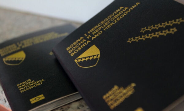Pročitajte više o članku Novi problemi: Građani BiH opet ostaju bez novih pasoša?