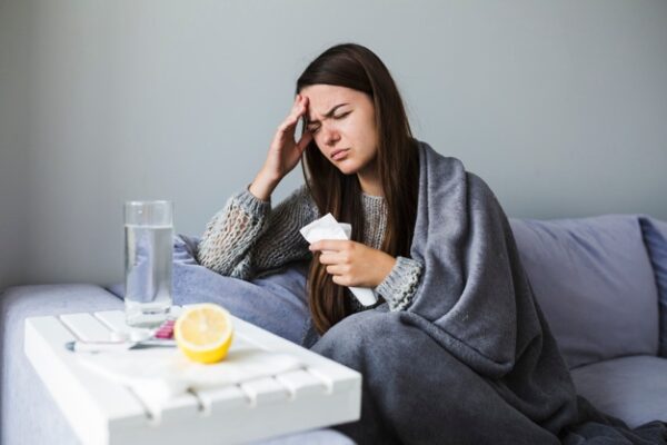 Pročitajte više o članku Istraživanje: Veliki broj onih sa simptomima prehlade zapravo ima koronavirus