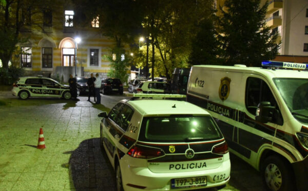 Pročitajte više o članku Oružjem opljačkao mesnicu u Sokolović-Koloniji – policija u potrazi