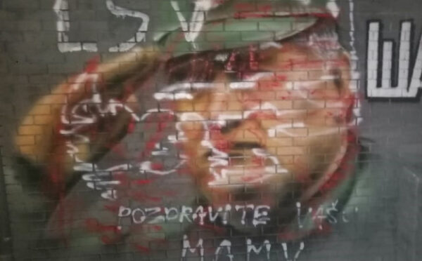 Pročitajte više o članku Išaran skandalozni mural posvećen ratnom zločincu Ratku Mladiću u Novom Sadu