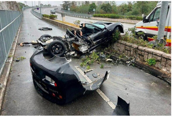 Pročitajte više o članku Saobraćajna nesreća: U Hong Kongu, automobil se raspao od siline udara