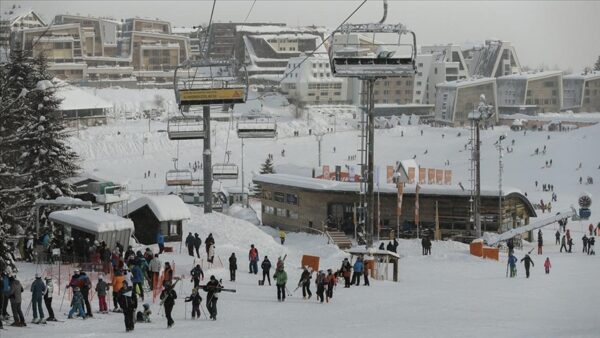 Pročitajte više o članku Kanton Sarajevo: Uvedeno VPT pravilo u objektima na skijalištima Bjelašnica i Igman?