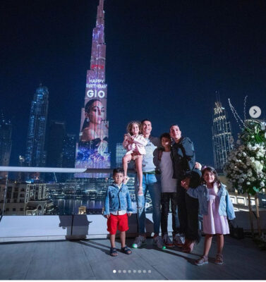 Pročitajte više o članku Georgina proslavila 28. rođendan: Ronaldo joj u Dubaiju pripremio veličanstveno iznenađenje
