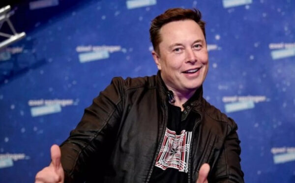 Pročitajte više o članku Elon Mask ponudio tinejdžeru 5.000 dolara za brisanje Twitter naloga koji prati kretanje njegovog privatnog aviona