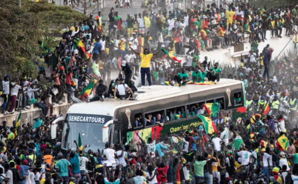 Pročitajte više o članku Spektakl na ulicama Senegala: Ovako su dočekani fudbaleri koji su osvojili prvi AFCON u historiji