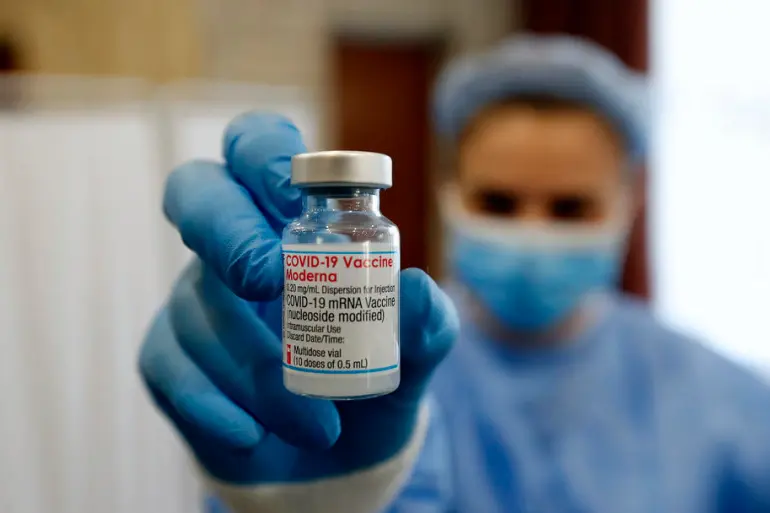 Pročitajte više o članku Kažu stručnjaci da četvrta doza vakcine protiv pandemije ipak neće biti potrebna: Evo zašto…