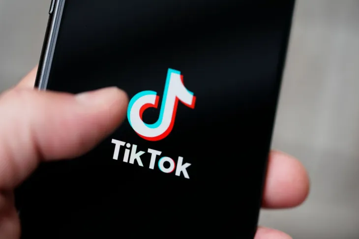 Pročitajte više o članku TikTok obustavlja prijenos uživo i novi sadržaj u Rusiji