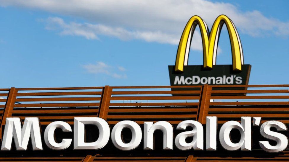 Pročitajte više o članku Pozivi na bojkot McDonald’sa i Coca-Cole rastu u Rusiji