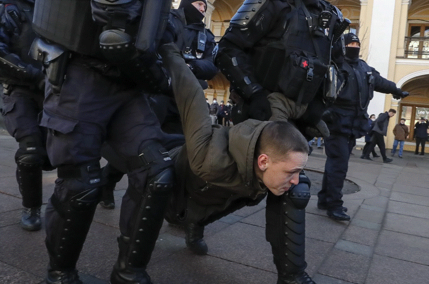 Pročitajte više o članku U fotografijama: Hiljade uhapšenih na antiratnim protestima u Rusiji