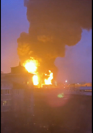 Pročitajte više o članku Zapaljeno skladište nafte u ruskom gradu Belgorodu, Rusi optužili Ukrajince