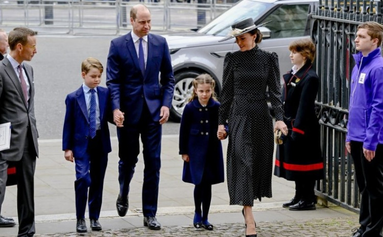 Pročitajte više o članku Kejt i princ Vilijam sele bliže kraljici