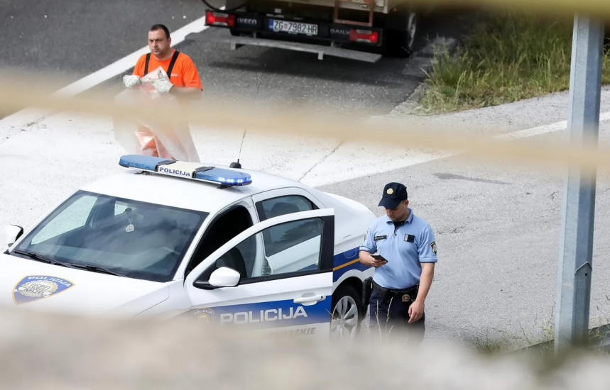 Pročitajte više o članku Pogledajte fotografije mjesta gdje je došlo do sukoba policije sa navijačima u Hrvatskoj