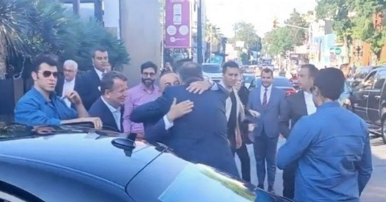 Pročitajte više o članku Kako je kum porodice Izetbegović dočekao Milorada Dodika u Istanbulu