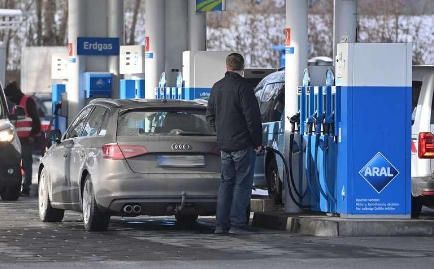 Pročitajte više o članku Lijepa vijest: Novi pad cijena goriva u Sarajevu