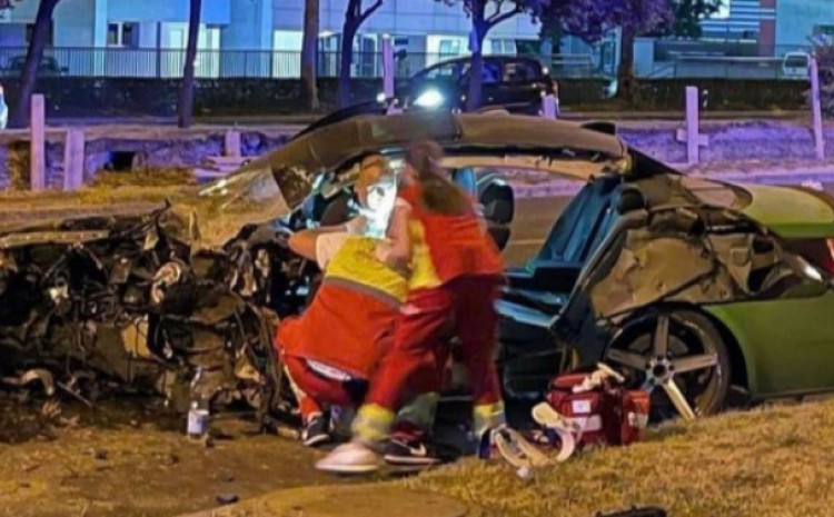 Pročitajte više o članku Policija objavila detalje sinoćnje nesreće: Muratčauš završio na Ortopediji, dvoje iz njegovog BMW-a povrijeđeno