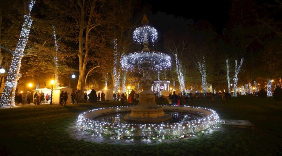 Pročitajte više o članku Počeo je Advent u Zagrebu: Doživite najljepšu božićnu priču ove zime!