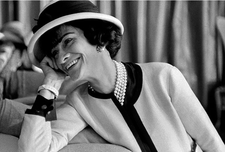 Pročitajte više o članku Koja je glavna razlika između bogatih i siromašnih :Mudar citat Coco Chanel koji otvara oči