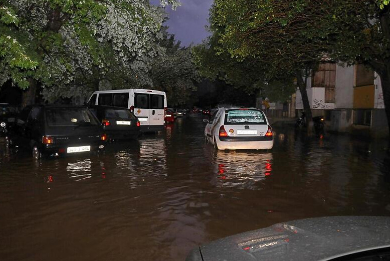 Pročitajte više o članku Mostar pogodilo olujno nevrijeme: Ulice bile pod vodom