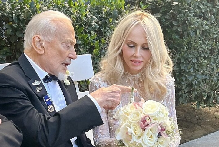 Pročitajte više o članku Drugi čovjek na Mjesecu Buzz Aldrin oženio se četvrti put na svoj 93. rođendan