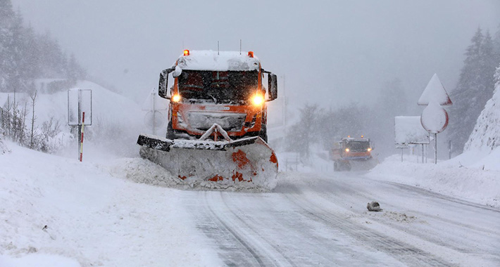 Pročitajte više o članku Snijeg stvara probleme širom BiH