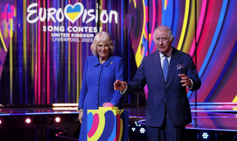 Pročitajte više o članku Kralj Charles ‘nespretno’ otkrio pozornicu za Euroviziju, fanovi mu se smiju: Imao je samo jedan posao