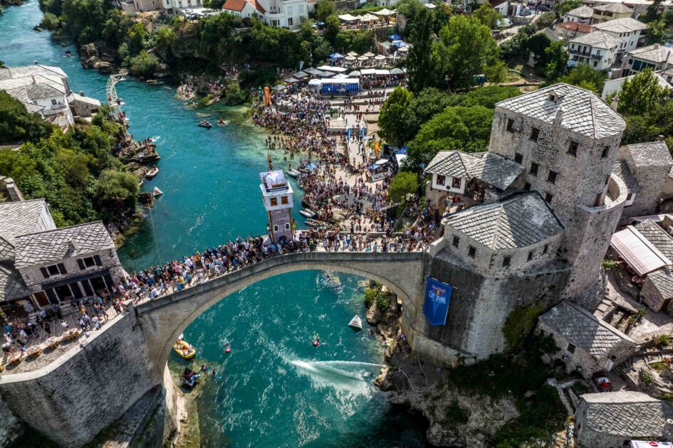 Pročitajte više o članku Sredina Red Bull Cliff Diving sezone: u Mostaru za dva mjeseca